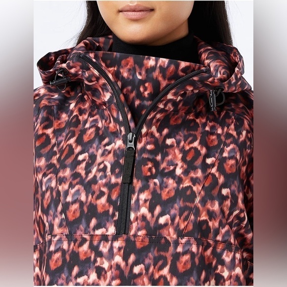 CORE 10 Women's Over-The-Head Water Resistant Hooded Jacket - Small - Picture 7 of 10